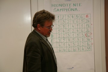 Dolnoorešanský džbánek vínka 2012 odborná degustácia