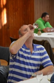 Dolnoorešanský džbánek vínka 2015 odborná degustácia